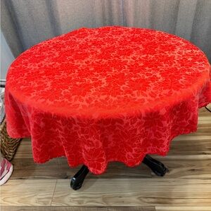 Vintage Red Damask Holiday Tablecloth. Poinsettia Design Oblong 100x60.